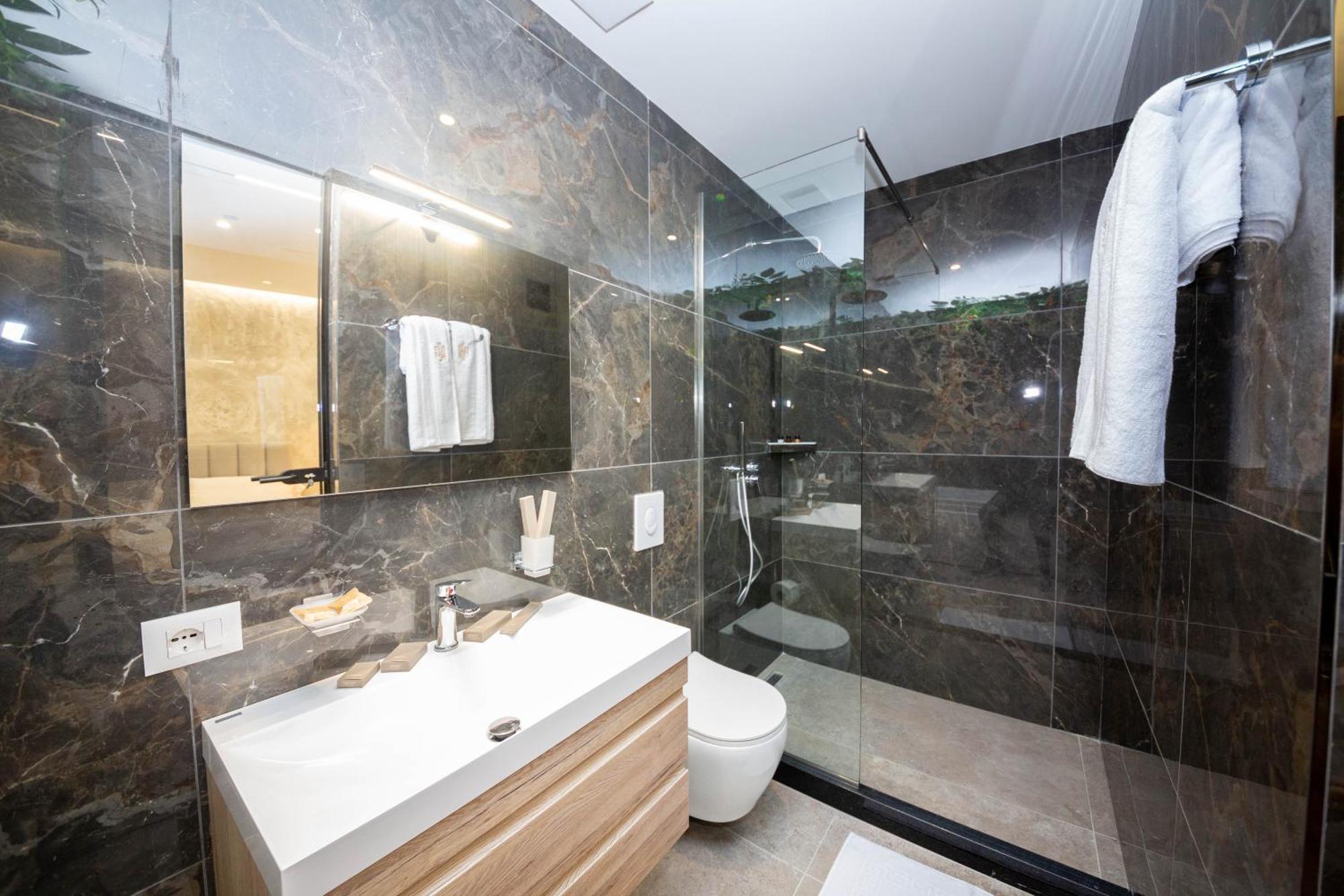 Hotel Riviera Kamez Room photo
